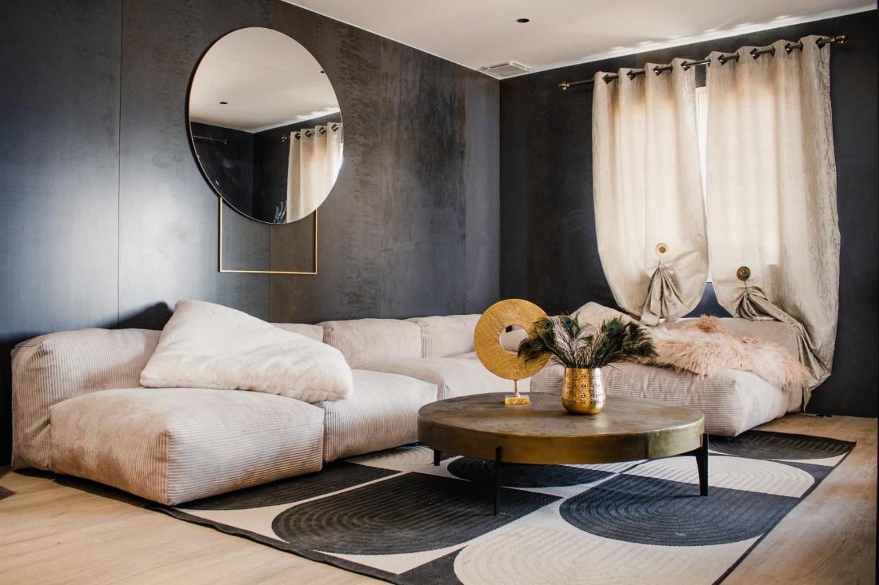 Magnifique Villa De Luxe Au Coeur De La Garrigue Nîmes Kültér fotó